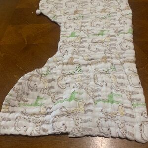 Giraffe bib/burpcloth